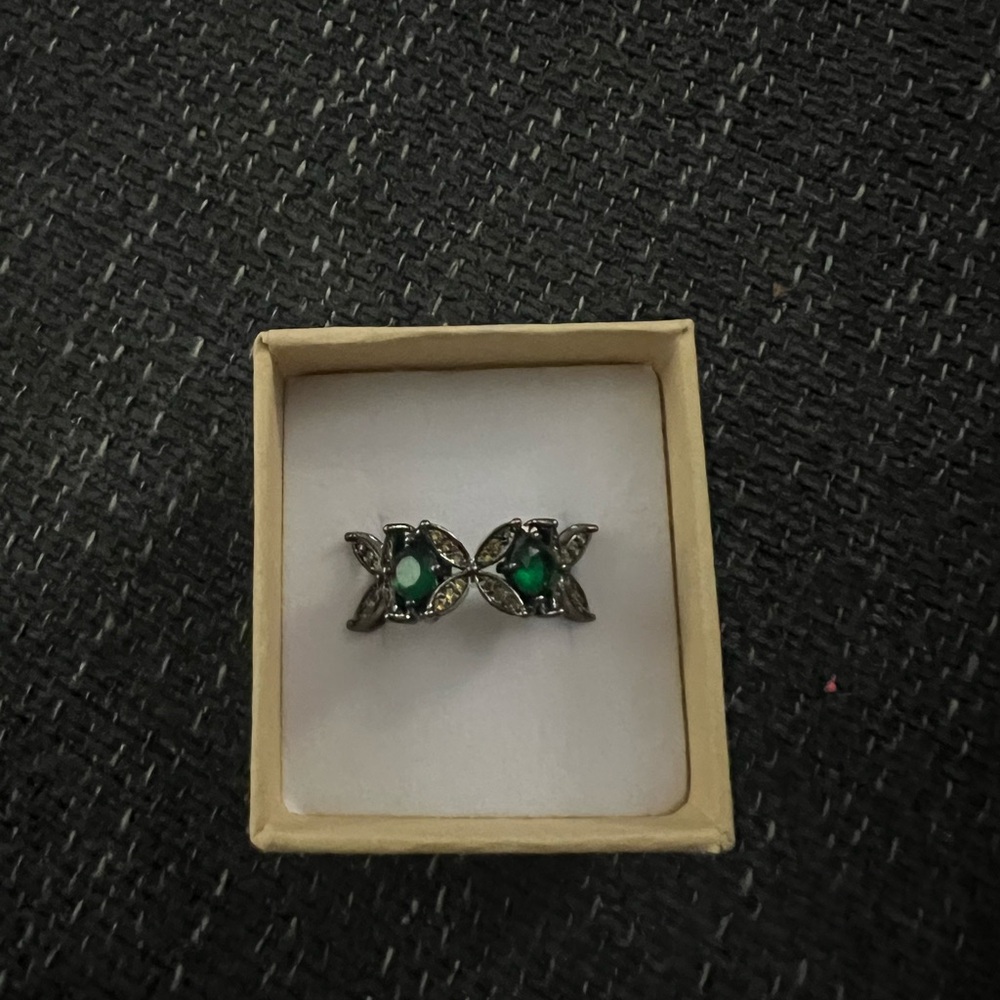 Elegant Silver and Green Butterfly Ring